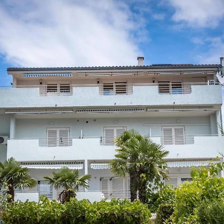 Guesthouse Villa Juric Crikvenica Εξωτερικό φωτογραφία