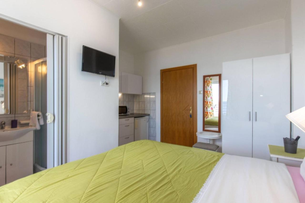 Guesthouse Villa Juric Crikvenica Εξωτερικό φωτογραφία