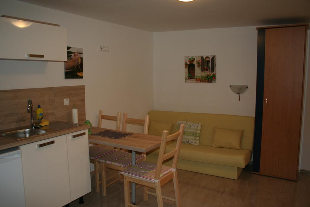 Guesthouse Villa Juric Crikvenica Εξωτερικό φωτογραφία